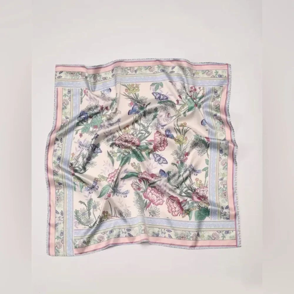 Floral Scarf H10